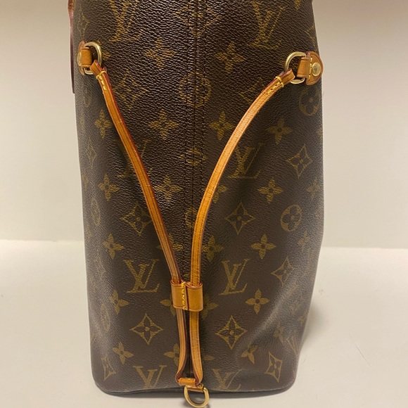 SOLD Authentic Neverfull MM - Picture 6 of 10